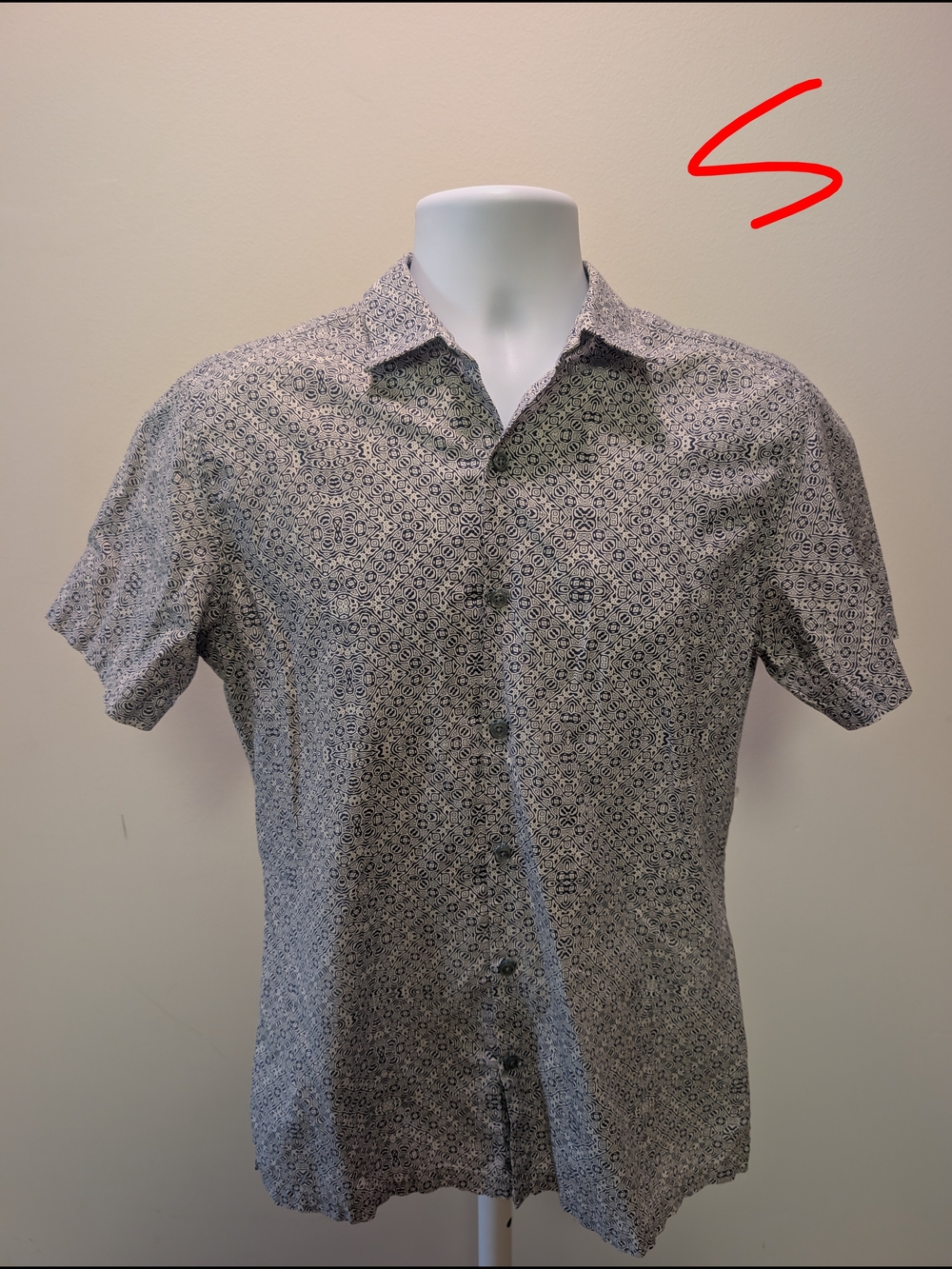 Tori Richard Short-Sleeve Button-Down in Gray and Navy Microprint